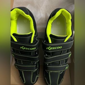 Kescoo Cycling shoes Men’s- size 11/ 46